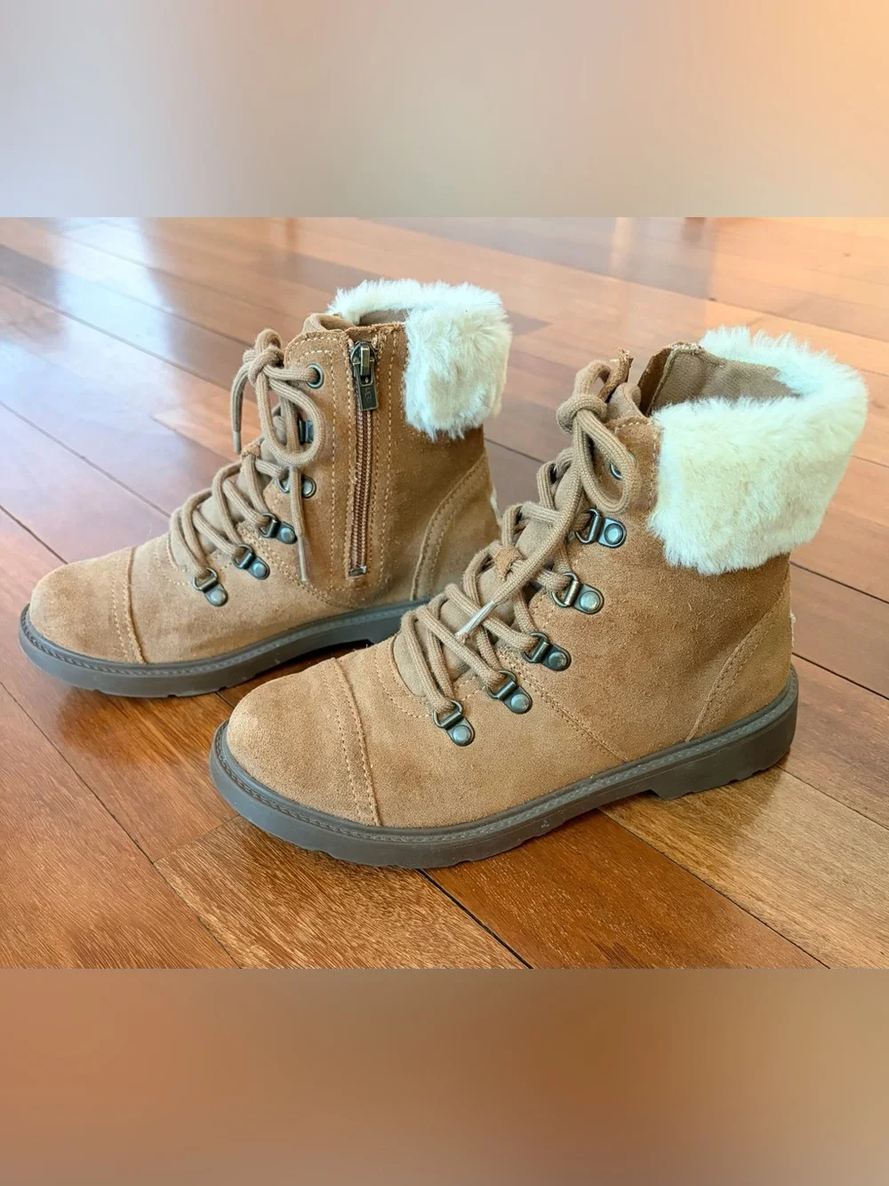 UGG Kids Tan Suede Faux-Fur Collar Lace-Up Boots